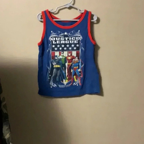 Justice League - Picture 1 of 3